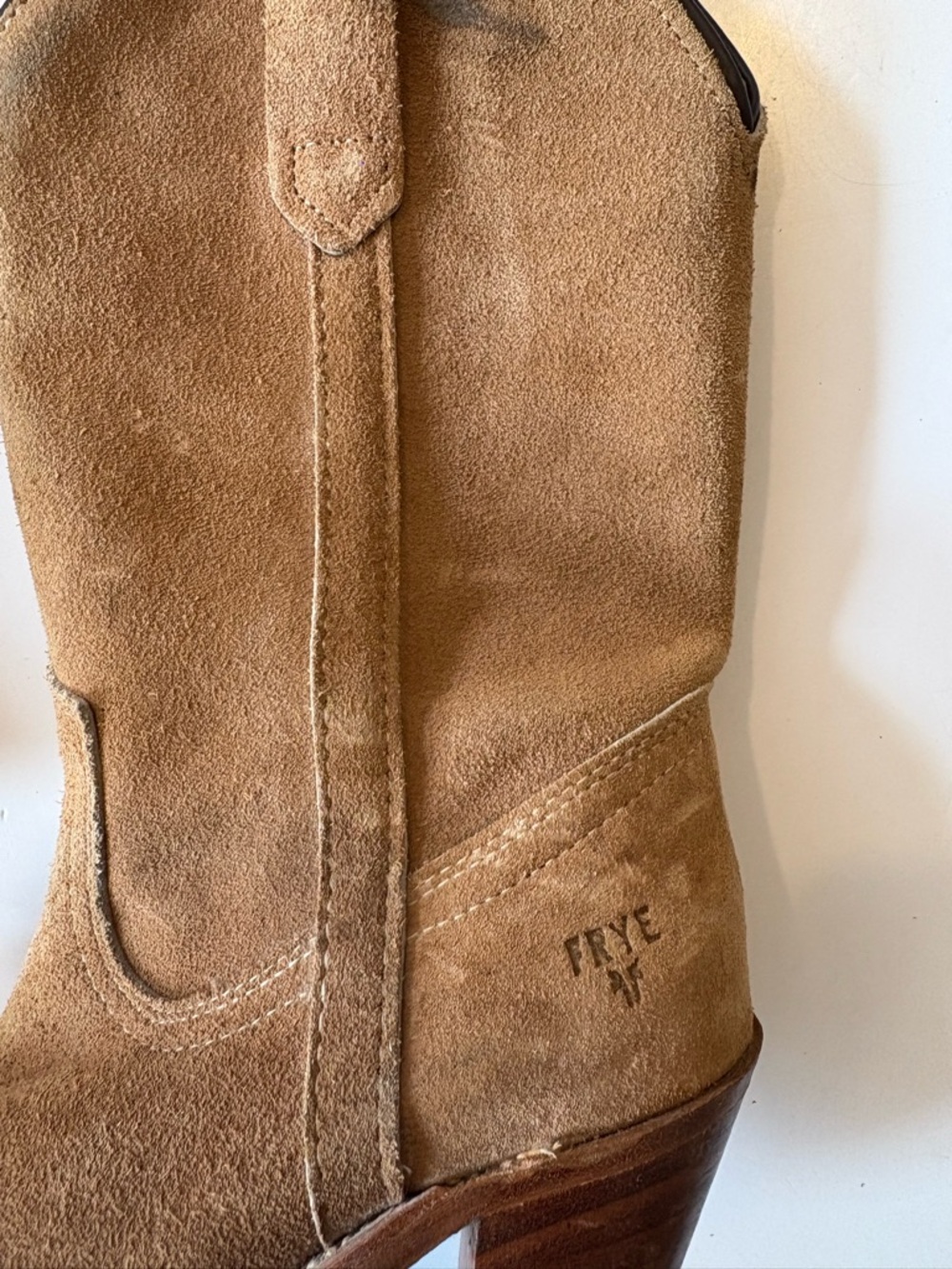 FRYE || 1980s Vintage Western Boots Heeled Suede‎ Tan 5.5 - Picture 2 of 10